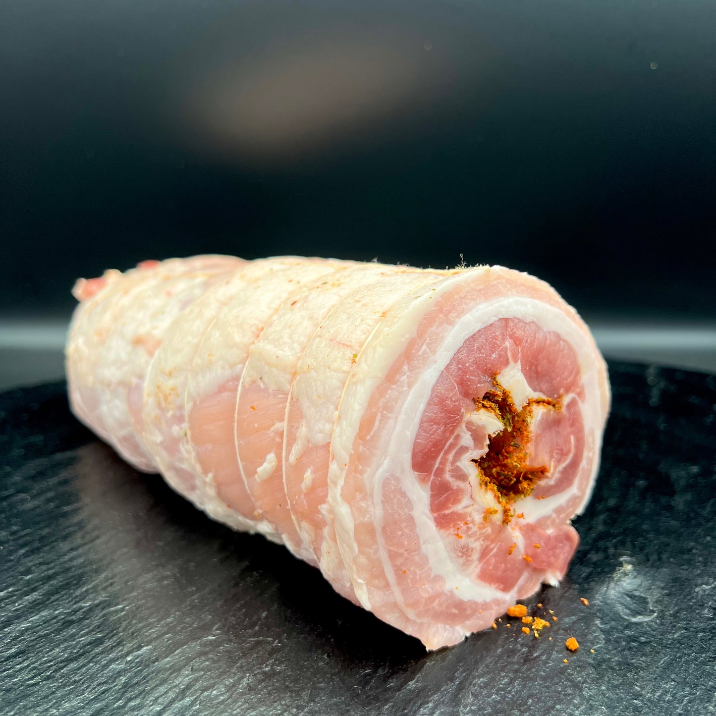 Zigeunerbraten vom Landschwein fertig gerollt und gewürzt online bestellen