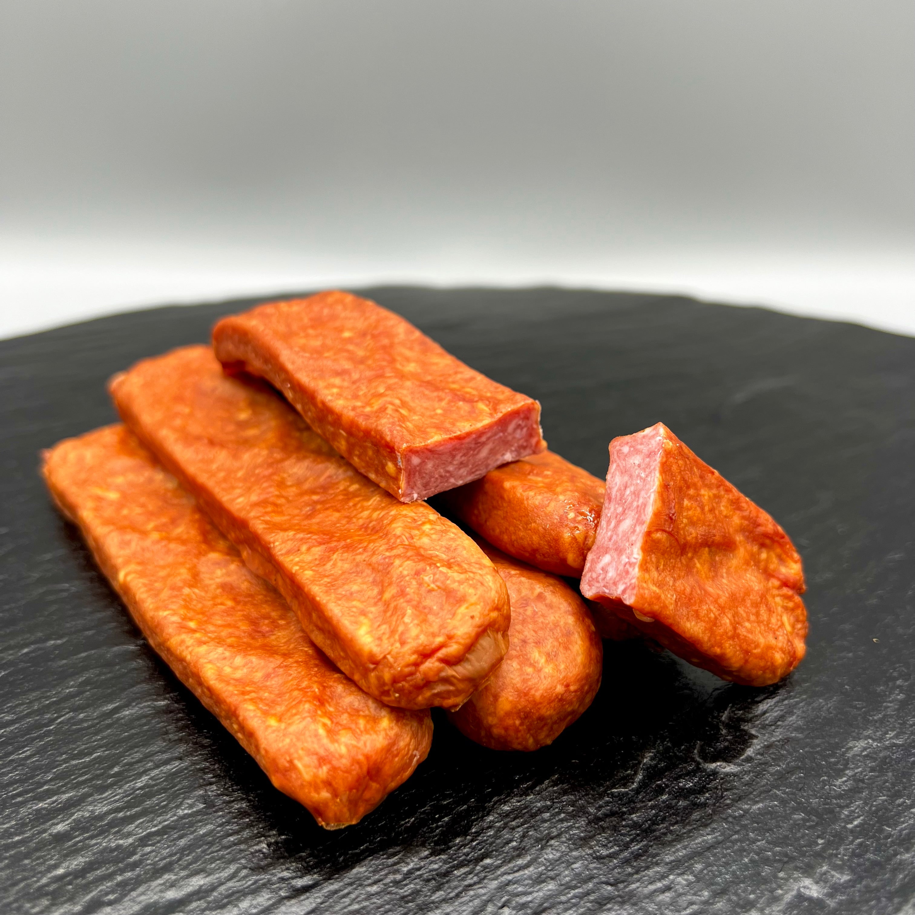 Landjäger Paar online kaufen » frisch vom Metzger – HEIGL Metzgerei Landjäger Paar online kaufen » frisch vom Metzger – HEIGL Metzgerei