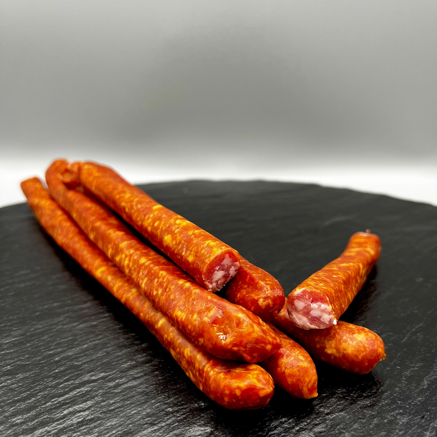 Rauchpeitschen aus pikant gewürztem Fleisch