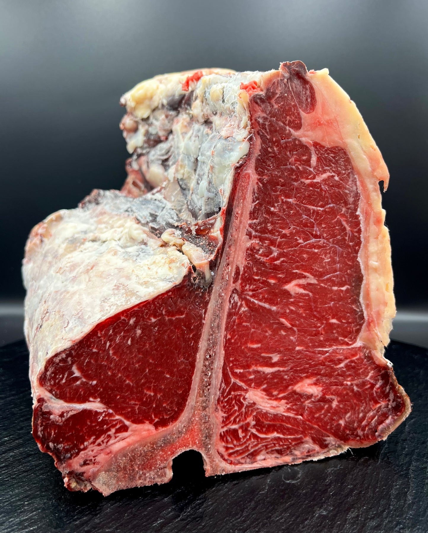 Dry Aged Porterhouse Steak vom Weiderind 8 Wochen gereift